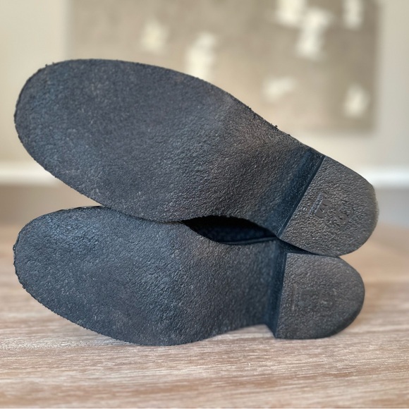 CHANEL CC chain mixed media ankle boots size 41 - Picture 11 of 11